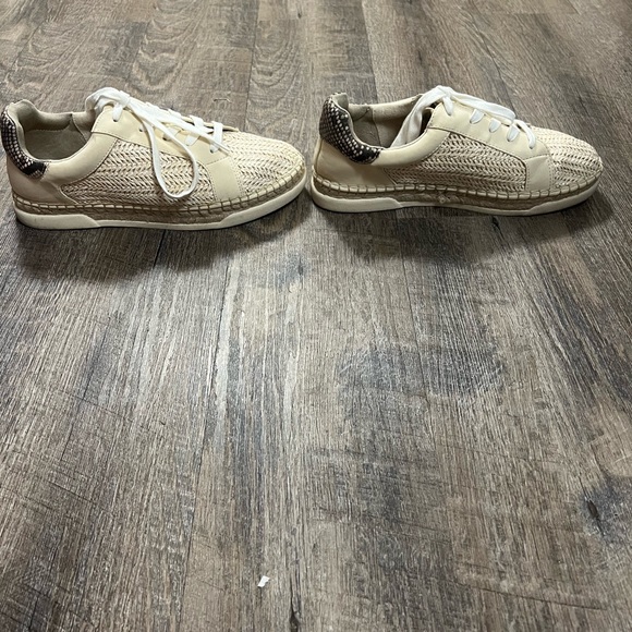 🔸Universal Thread Women’s Shaelyn Espadrille Sneakers🔸 - Picture 3 of 7